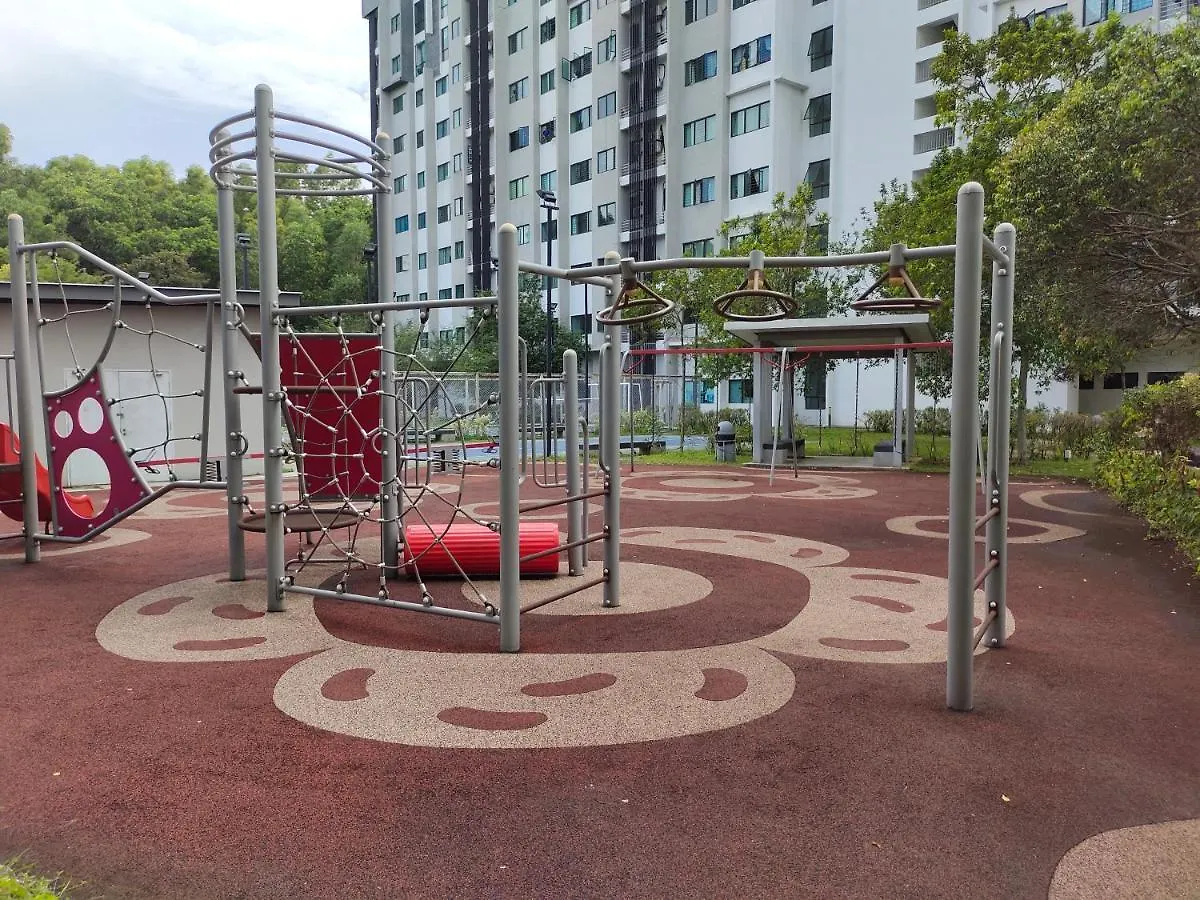 De Cozy Corner Suria Rafflesia Setia Alam Apartment Shah Alam 0*,  Malaysia